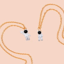 Collar Pareja Astronauta
