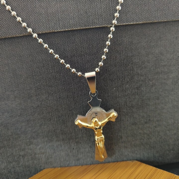 Collar Cruz