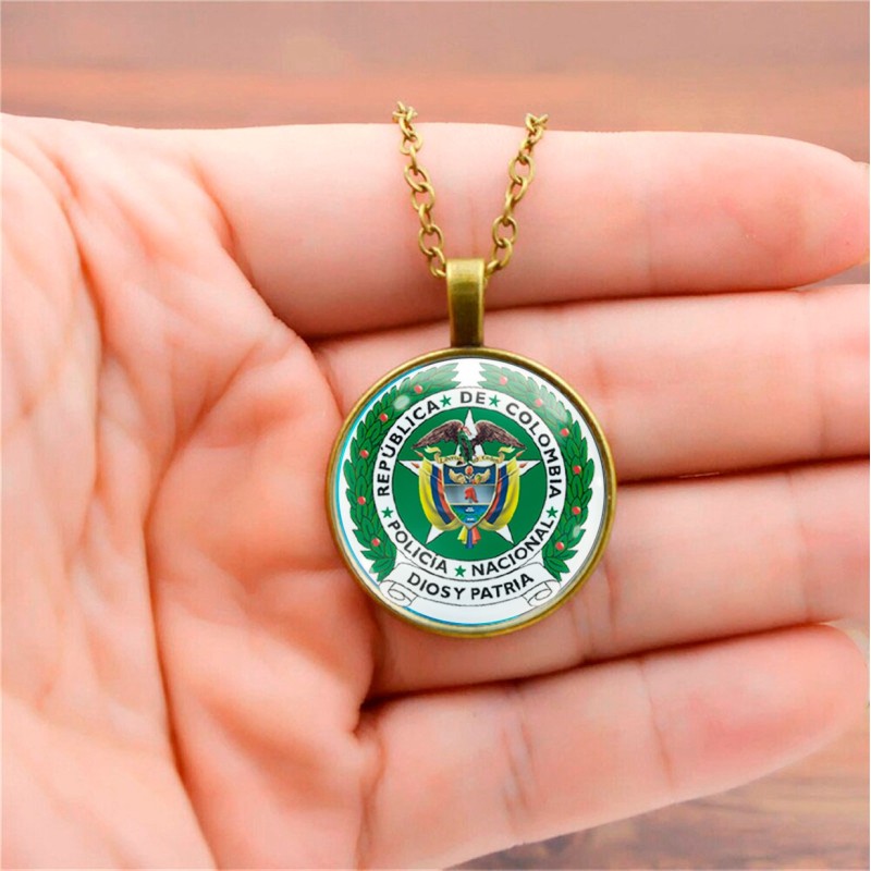 Collar Policia Escudo