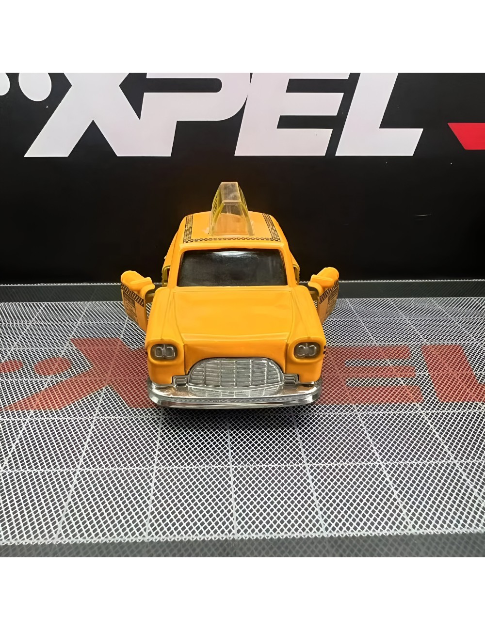 Carro Taxi Amarillo Juguete Coleccionable De Cuerda