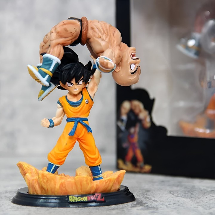 Figura Coleccionable Dragon Ball Z Goku Nappa Luchando