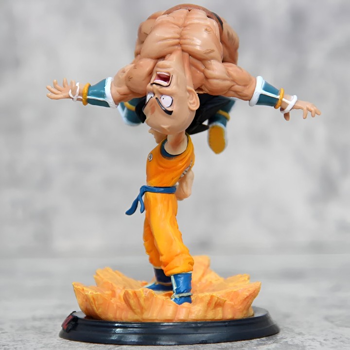 Figura Coleccionable Dragon Ball Z Goku Nappa Luchando