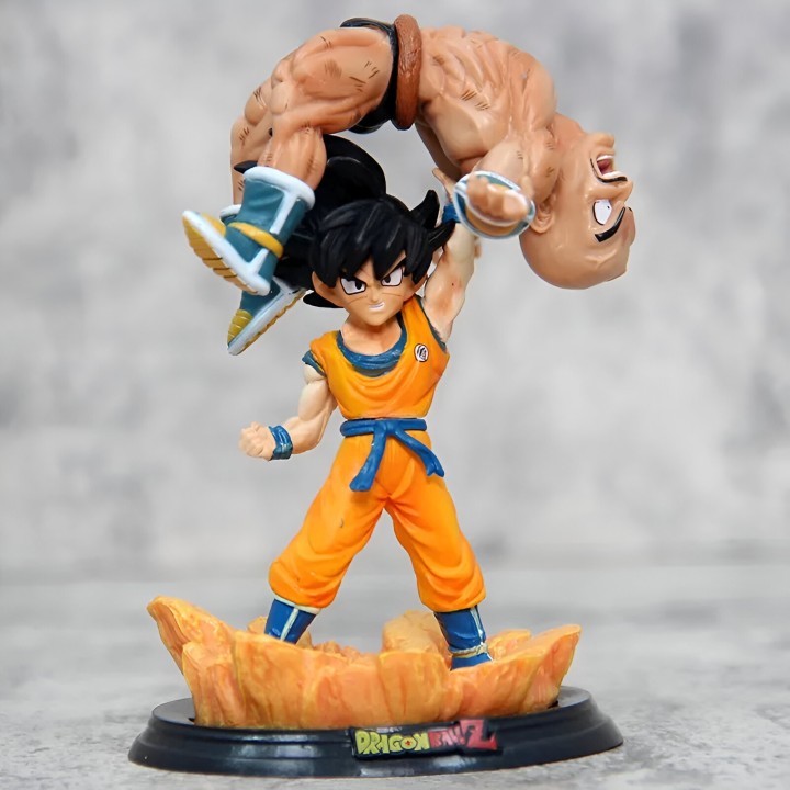 Figura Coleccionable Dragon Ball Z Goku Nappa Luchando