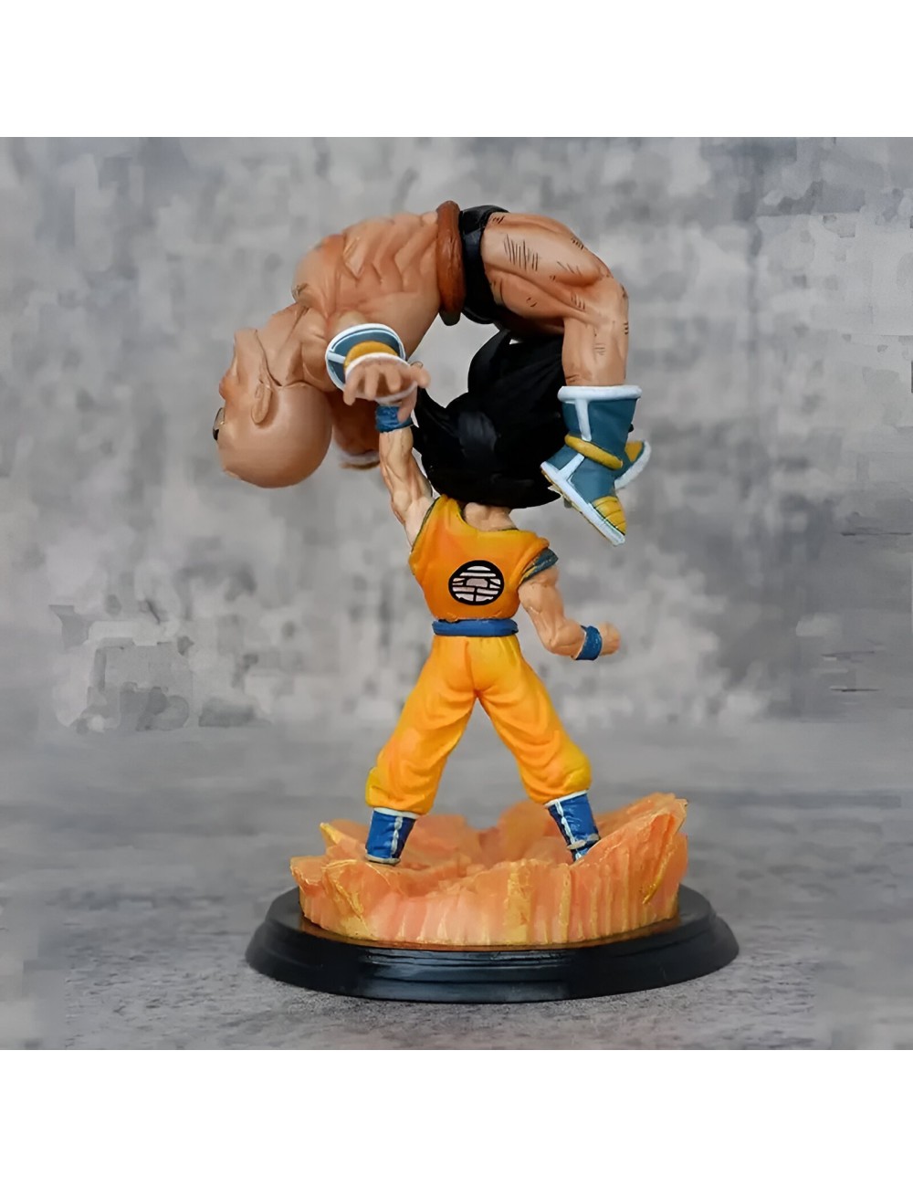 Figura Coleccionable Dragon Ball Z Goku Nappa Luchando