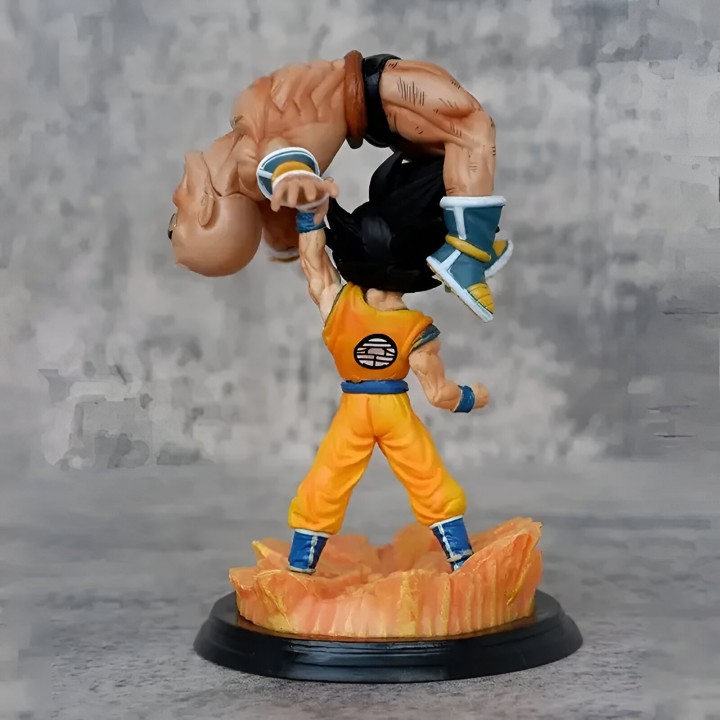 Figura Coleccionable Dragon Ball Z Goku Nappa Luchando