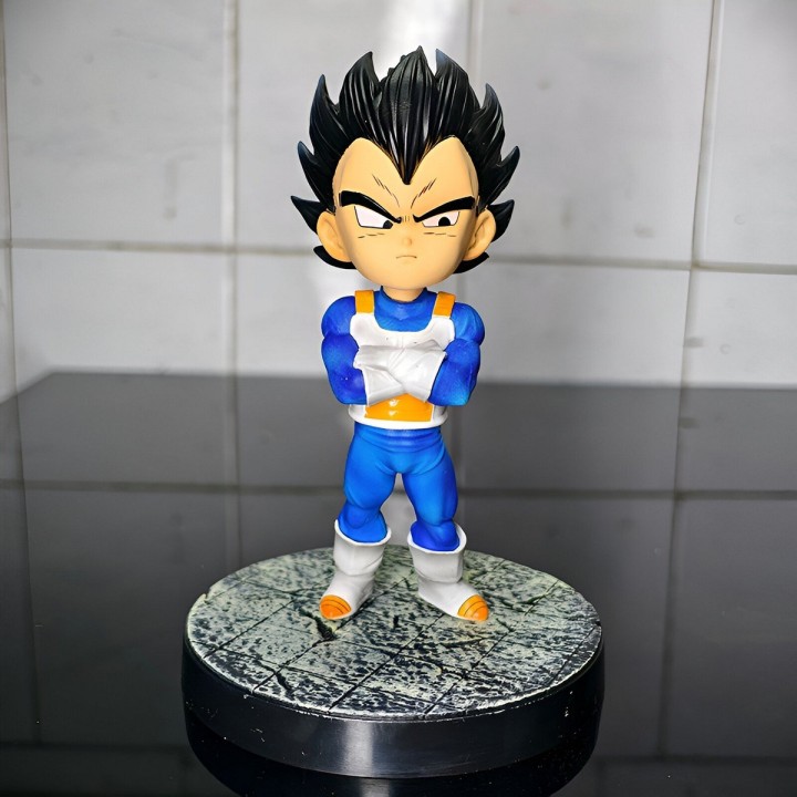 Figura Coleccionable Dragon Ball Z Vegeta Con Base