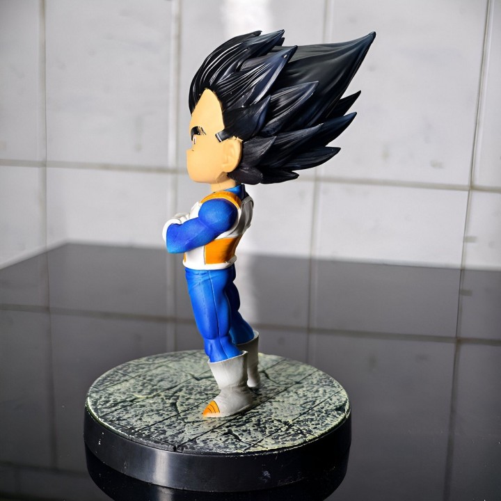 Figura Coleccionable Dragon Ball Z Vegeta Con Base