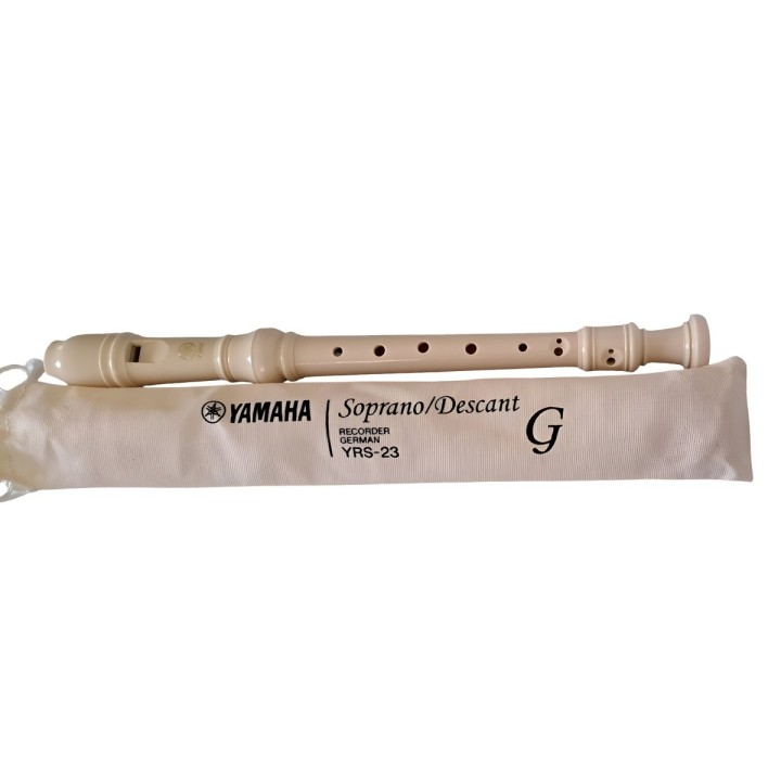 Flauta Profesional Yamaha Yrs23 Color Crema Portable