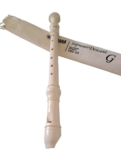 Flauta Profesional Yamaha Yrs23 Color Crema Portable