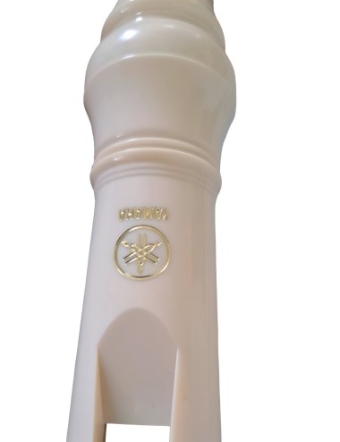 Flauta Profesional Yamaha Yrs23 Color Crema Portable