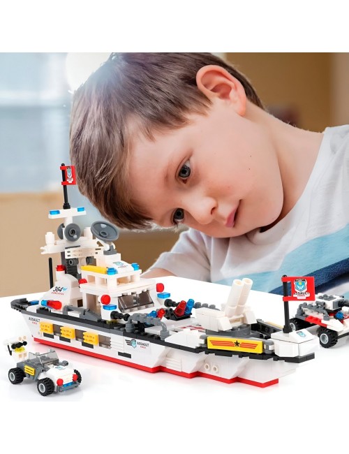 Barco Naval De Asalto Figura Armable Armatodo Interactivo