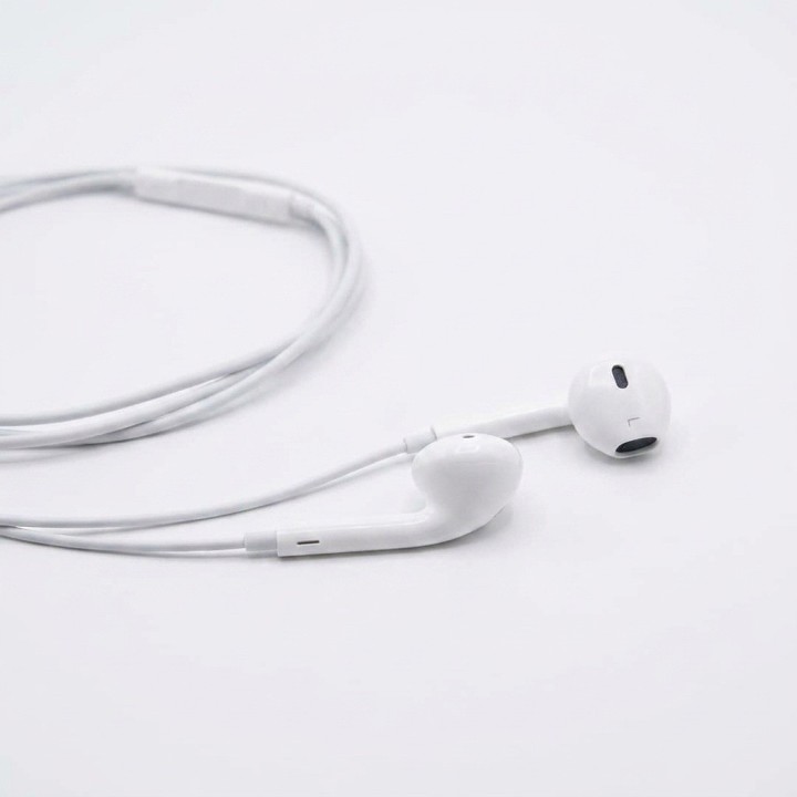 Audífonos E4 Manos Libres Jack 3.5mm Extra Bass Blanco