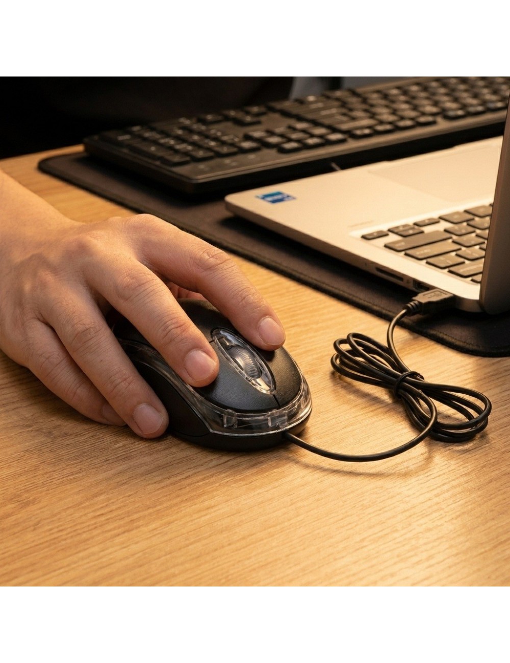 Título Mouse Óptico 8001 Alámbrico Usb 3200 Dpi Ergonómico