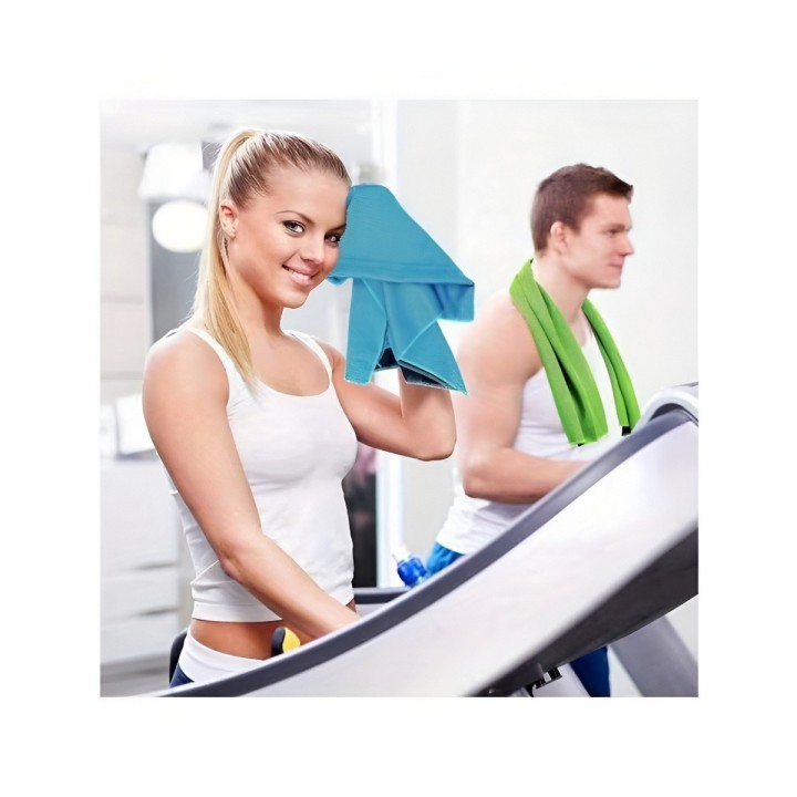 Toalla Refrescante Deportiva Microfibra Con Estuche 100x30