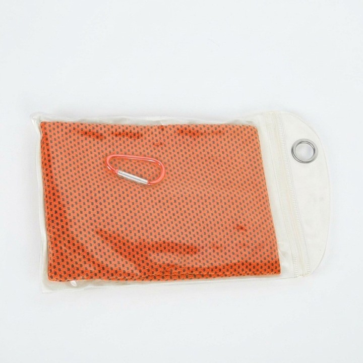 Toalla Refrescante Deportiva Microfibra Con Estuche 100x30