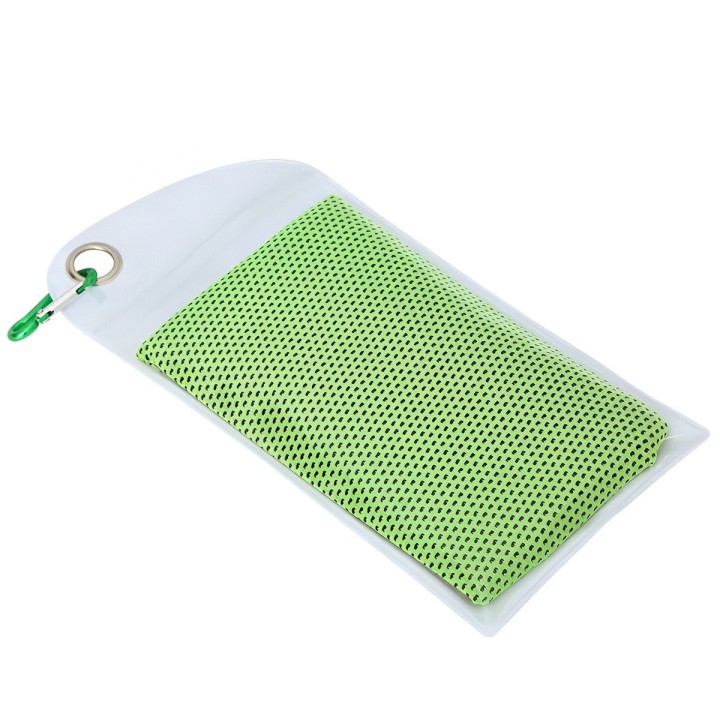 Toalla Refrescante Deportiva Microfibra Con Estuche 100x30