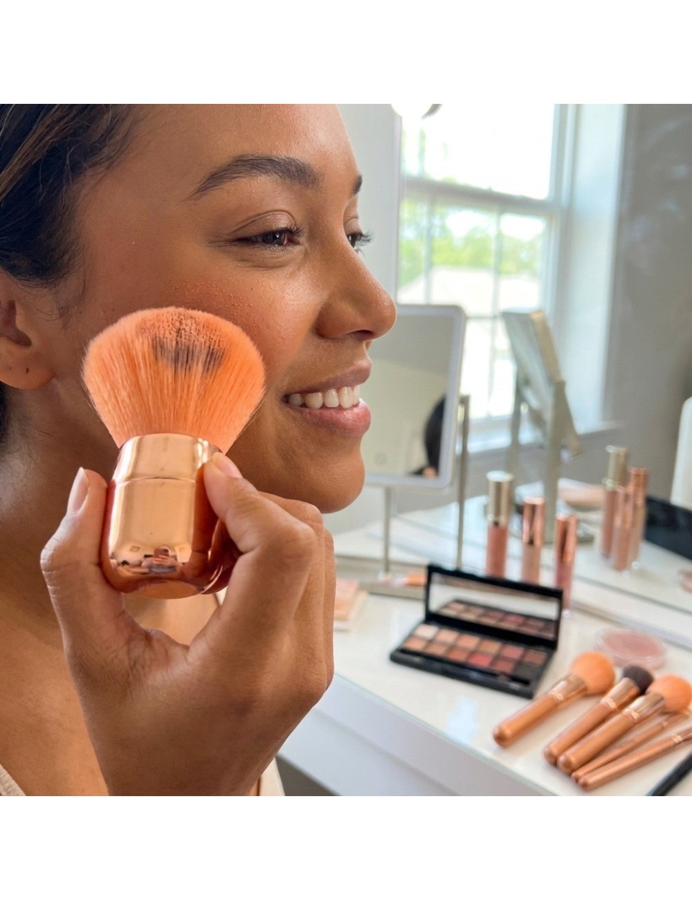 Brocha Kabuki Bledo Polvo Uñas Maquillaje Mango Metalizado