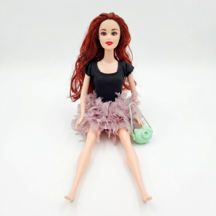 Muñeca De Moda Vestido Felpa Y Bolso Cámara