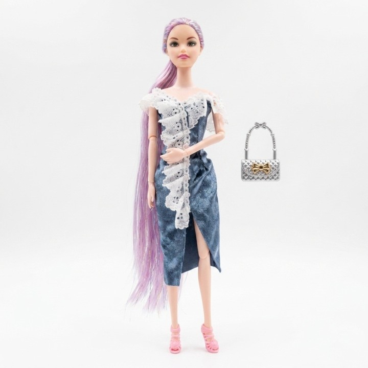 Muñeca Articulada Cabello Extra Largo + Accesorios