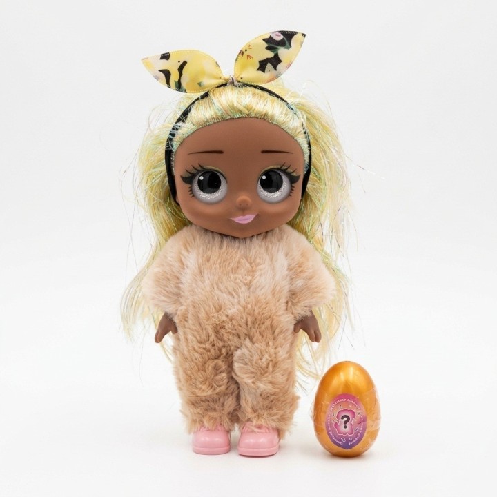 Muñeca Shining Baby Con Traje De Peluche Y Huevo Sorpresa