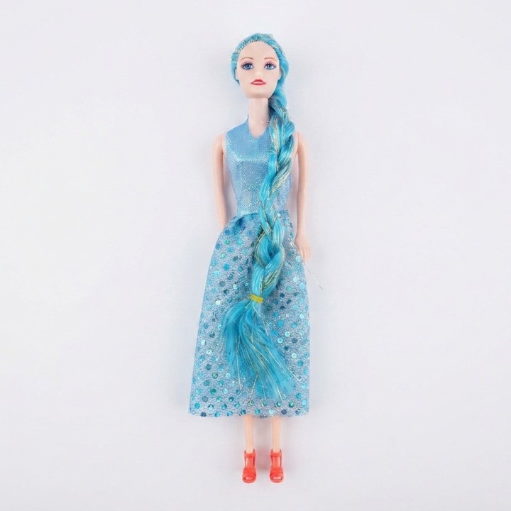 Set Muñeca Princesa Con Vestidos Y Accesorios Belleza