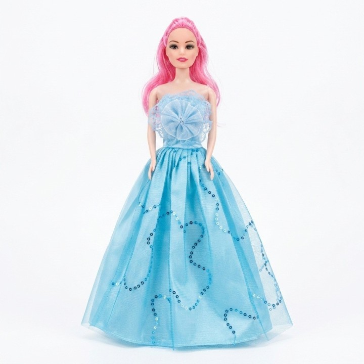 Muñeca Fashion Con Castillo Y 7 Vestidos