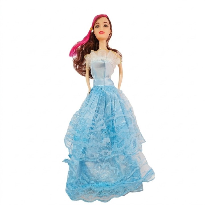 Muñeca Fashion Con Comedor Cocina Y Vestidos