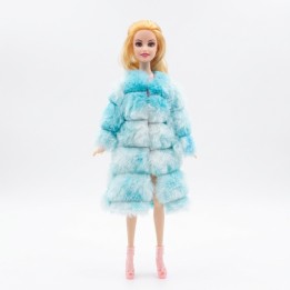 Muñeca Fashion Girls Beauty Con Abrigo Peluche Y Botines