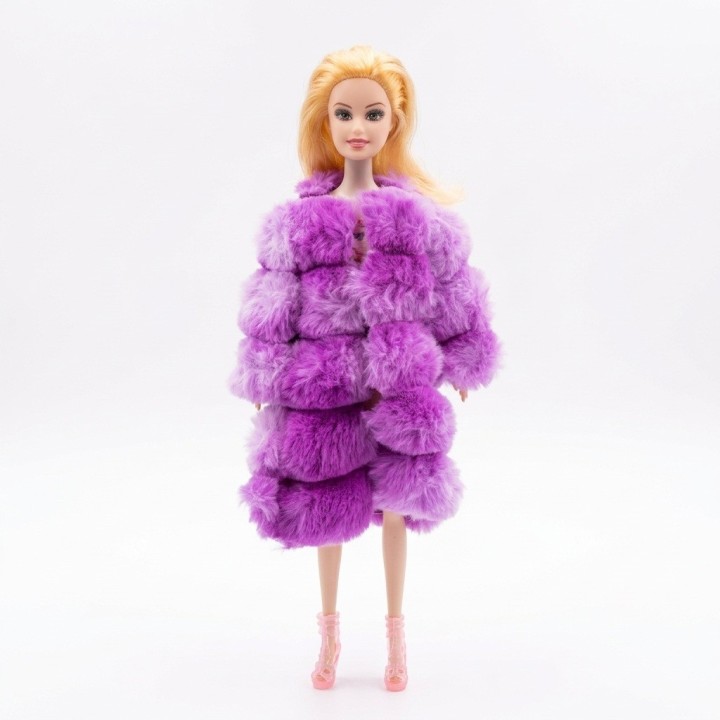 Muñeca Fashion Girls Beauty Con Abrigo Peluche Y Botines